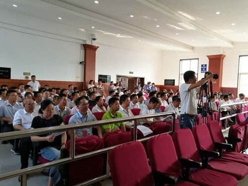 ���˴����������Ժ�����������ί���͵�����ְ���ﰸ��