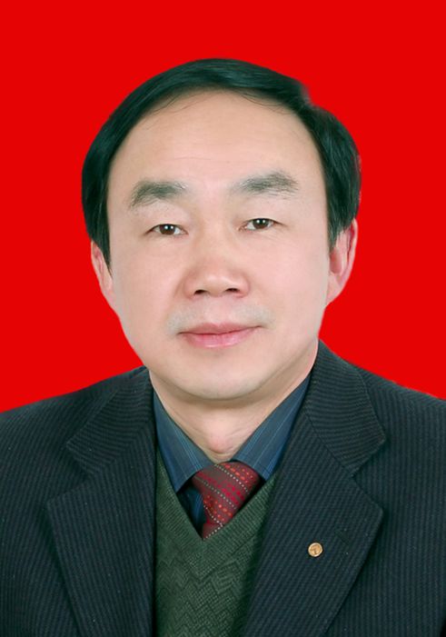 ���˴�ί�ᵳ����ǡ����Σ���Ҷ��